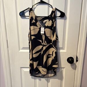 Women's Black and Tan Sleeveless Top